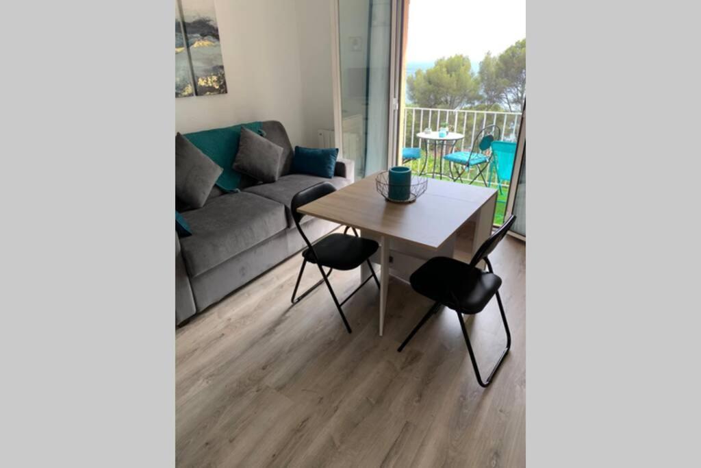 Studio Vue Mer /Parking Privatif Saint-Raphaël Exteriör bild