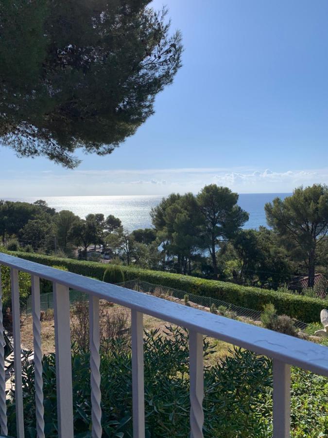 Studio Vue Mer /Parking Privatif Saint-Raphaël Exteriör bild