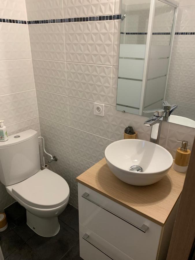 Studio Vue Mer /Parking Privatif Saint-Raphaël Exteriör bild